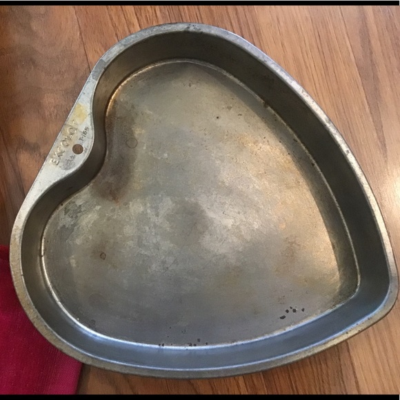 Vintage Ekcoloy heart cake pan - Picture 4 of 5